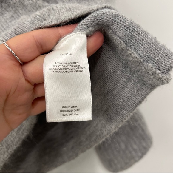 Endless Rose Sweater - Picture 10 of 11